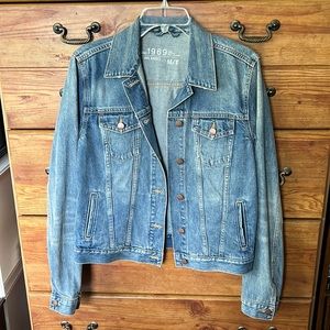 GAP 1969 Denim Jean Jacket Medium Tall Distressed Casual Relaxed